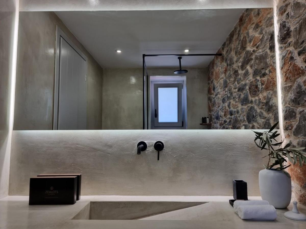 Stone Build Suite With Private Pool Kolios Exteriör bild