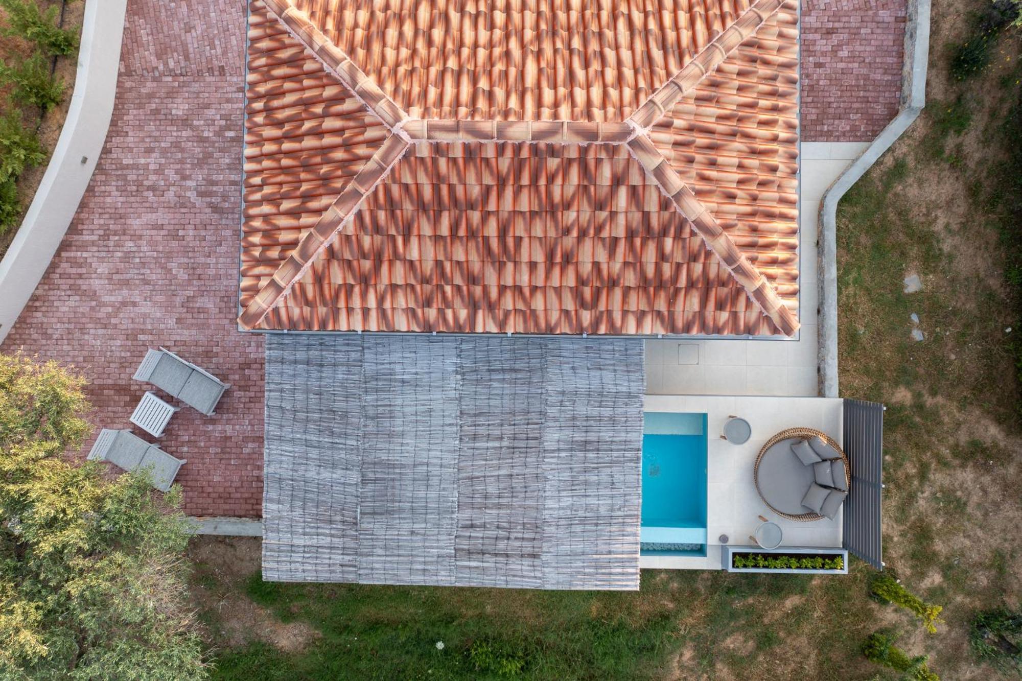 Stone Build Suite With Private Pool Kolios Exteriör bild