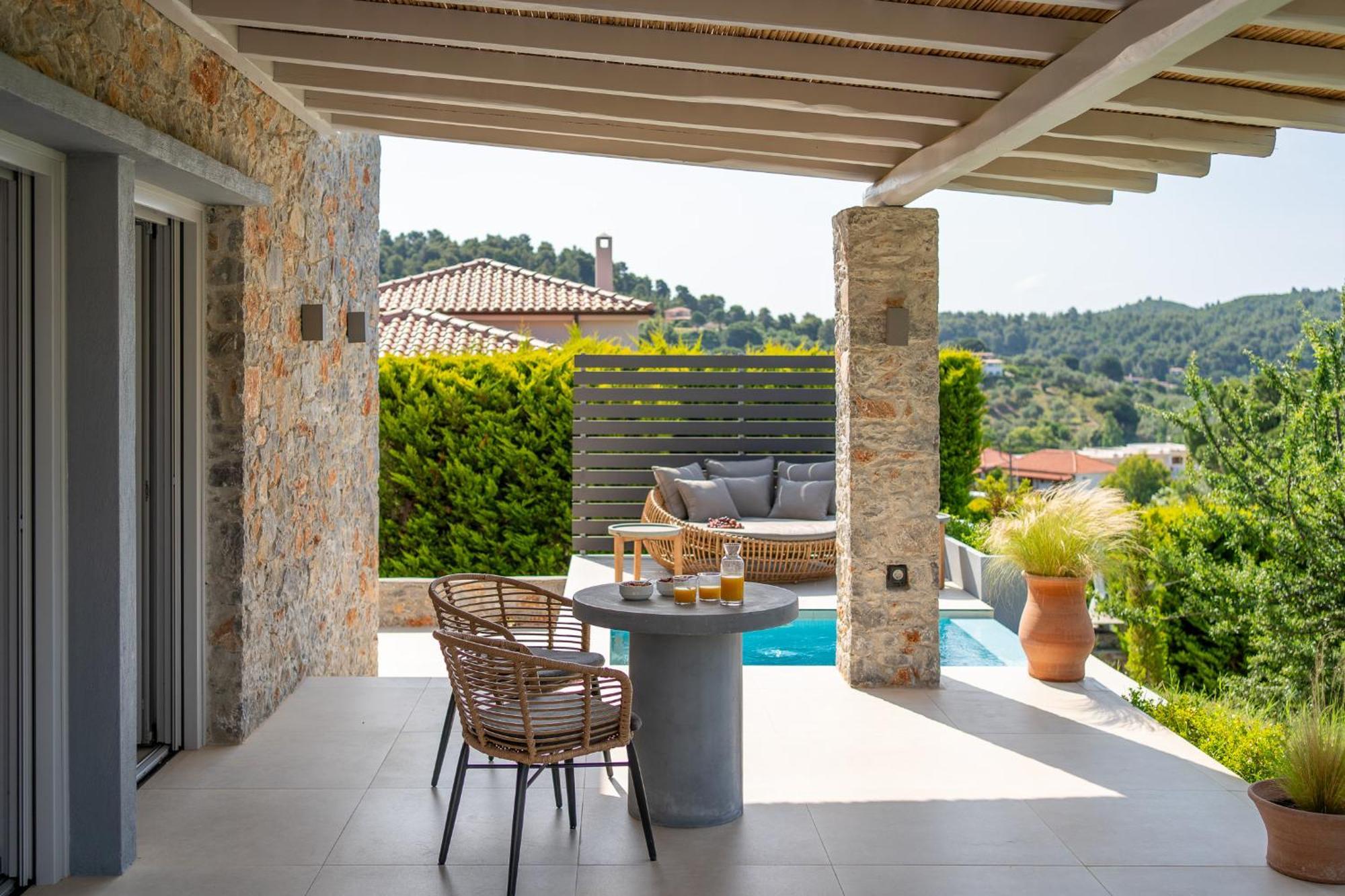 Stone Build Suite With Private Pool Kolios Exteriör bild